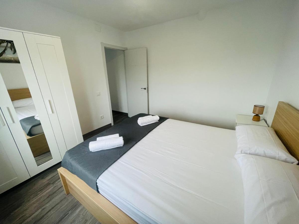 Barca 5 New Beach Apartment Sant Adria de Besos Exterior photo