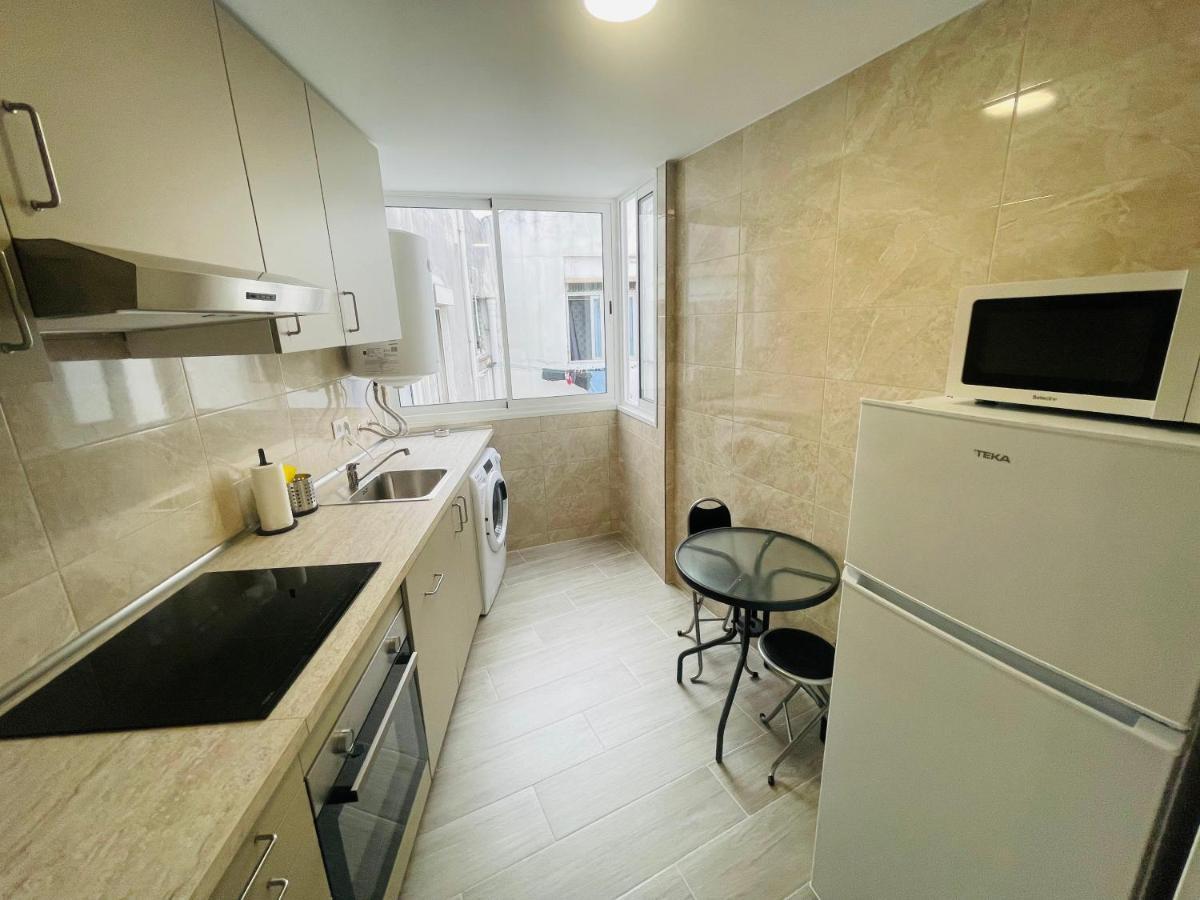 Barca 5 New Beach Apartment Sant Adria de Besos Exterior photo